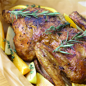 Утка с яблоками и розмарином 2189