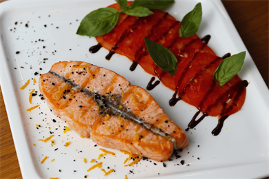 Лосось с корпаччо из томатов 2226